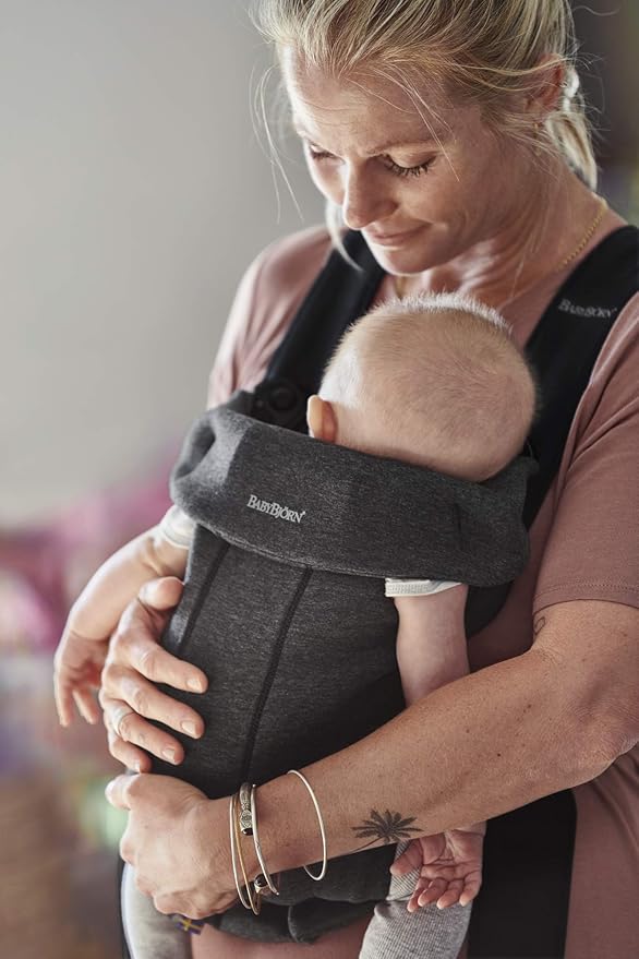 BabyBjörn Baby Carrier Mini, Charcoal Gray, 3D Jersey | Infant Carrier (7-25 lbs), Ergonomic, Easy-to-Use