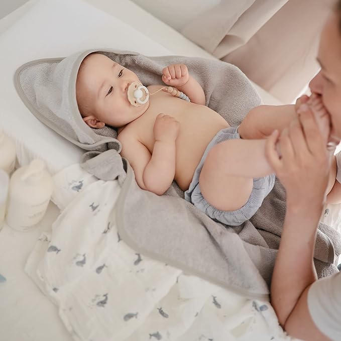 mushie Baby Hooded Towel | Organic Cotton (Gray)