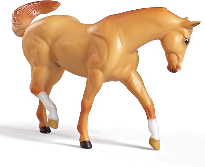 Breyer Stablemates Red Stable Set with 2 Horses – Realistic Horse Toys for Girls Ages 4–8, Barn Playset with Fencing, Barrels & Trough, Creative Gift for Kids, Imaginative Horse Play