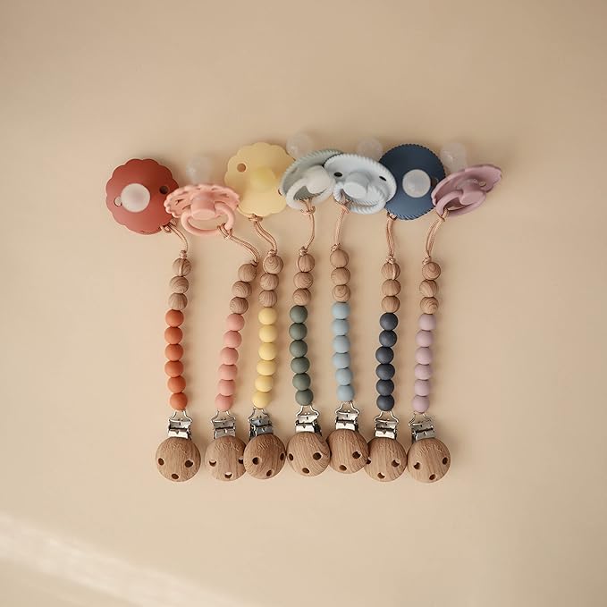 mushie 100% Silicone Baby Pacifier Clip BPA Free | Eva (Clementine)