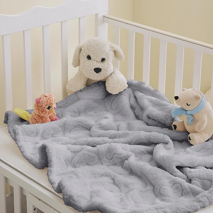 Soft Cozy Fleece Baby Blanket Heart Checkered Pattern Fluffy Plush Receiving Blanket for Newborn Infant Toddler, Warm Crib Stroller Blanket for Boys Girls 30"x40", Light Grey