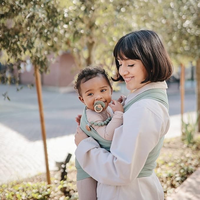 FRIGG Daisy Natural Rubber Baby Pacifier | Made in Denmark | BPA-Free (Willow/Croissant, 6-18 Months) 2-Pack