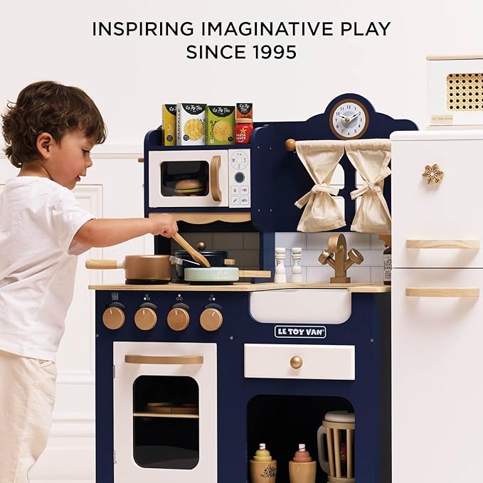 Le Toy Van - Educational Wooden Pretend Kitchen Honeybake Pots and Pans Cooking Set Play Toy | Kids Role Play Toy Kitchen Accessories (TV301)