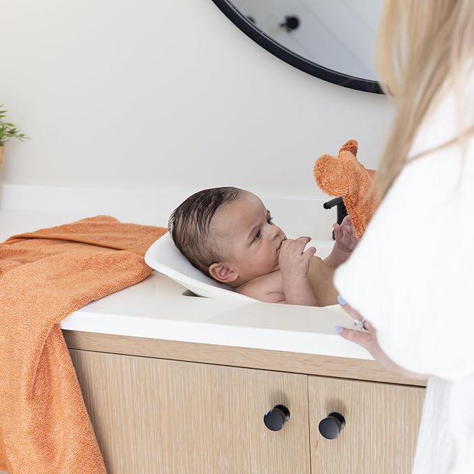 Bella Tunno Baby Bath Towel and Wash Mitt Set – Soft Absorbent Hooded Towels and Mitt-Style Baby Washcloths, Oeko-TEX Certified (Pumpkin)