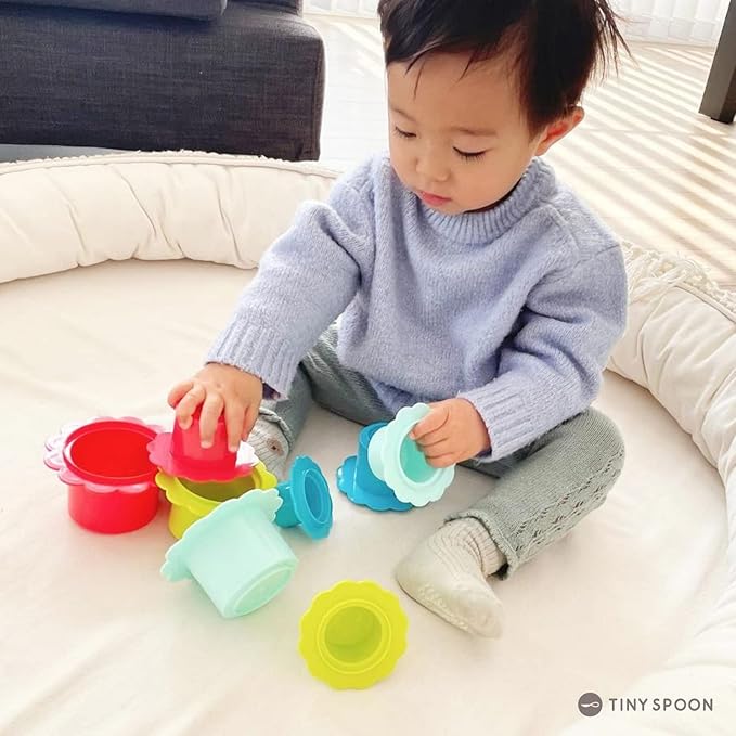 Sophie la girafe Stacking Flowers | 8 Colorful Flower-Shaped Nesting Cups | Stack, Play & Learn