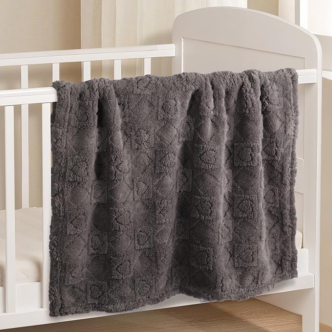 Ultra Soft Fleece Baby Blanket,Swaddle & Receiving Blankets for Newborn Infant, Lightweight Breathable Nursery Nap Blanket for Crib Stroller, for Boys & Girls Heart Checkered 30"x40" Gray
