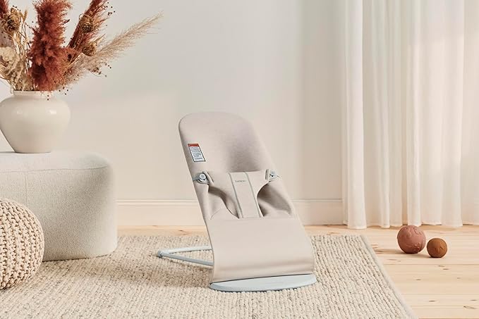 BabyBjörn Bouncer Bliss, Light Beige, 3D Jersey | 2-in-1 Adjustable Baby Bouncer Seat and Toddler Chair, Newborn to Toddler (8-29 lbs), 4 positions, Lightweight & Portable