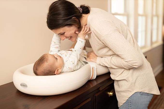 Keekaroo Peanut Changer Baby Vanilla– The Original Made in USA Easy-to-Clean Changing pad and The only Shell Over Foam, Fully Water Repellant