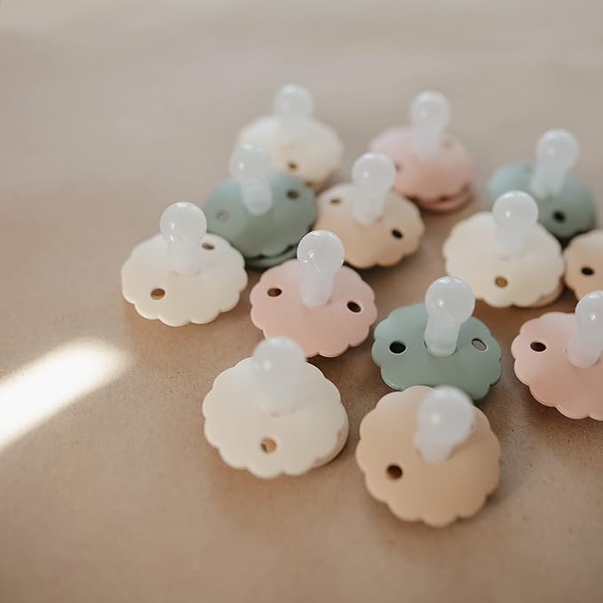 FRIGG Daisy SilkySoft Silicone Baby Pacifier | Made in Denmark | BPA-Free (Dusty Rose/Lily Pad, 0-6 Months)