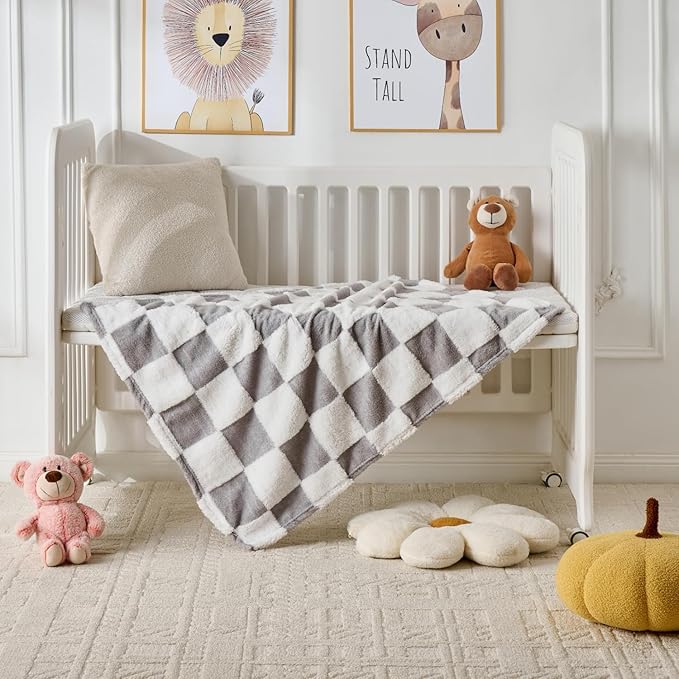 Fleece Baby Blanket for Unisex 3D Checkerboard Design, Warm Cozy and Fluffy Infant Newborn Toddler Small Receiving Blankets for Stroller, 30x40 Inches,Grey