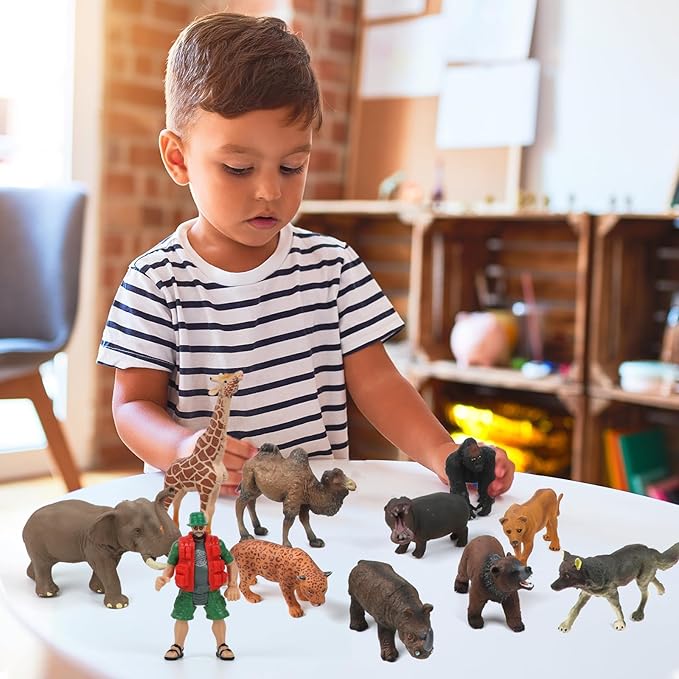 Peagrav Safari Animal Playset - Realistic Figurines, Wild Ranger, Adventure Station, African Jungle Animals for Kids