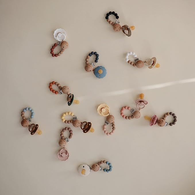 mushie 100% Silicone Baby Pacifier Clip BPA Free | Eva (Black)