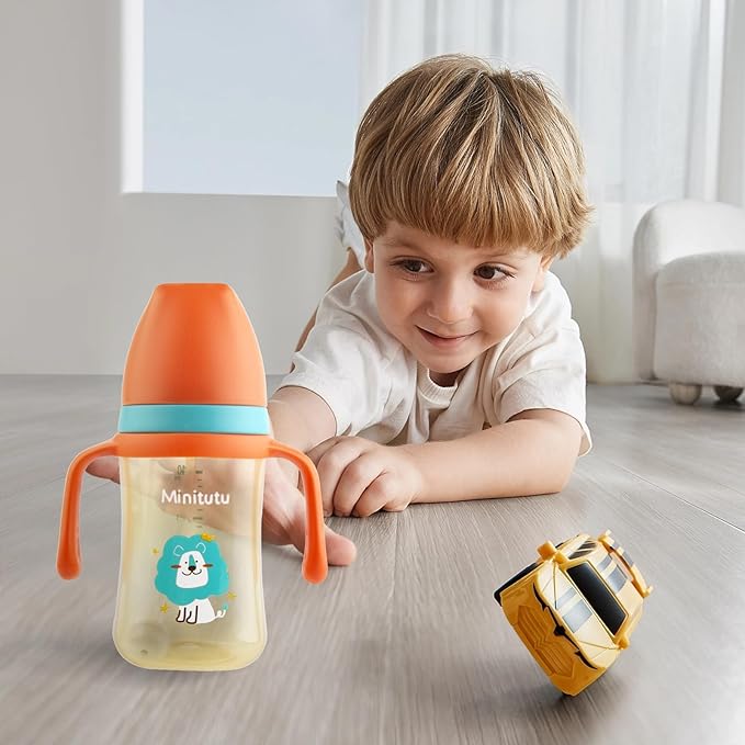 Qshare Sippy Cups for Toddlers, Weighted Straw Learner Cup with Handle for Babies, Water Bottle for Baby 6 Months with 3 Type of Spout, 8 Ounce (Green)