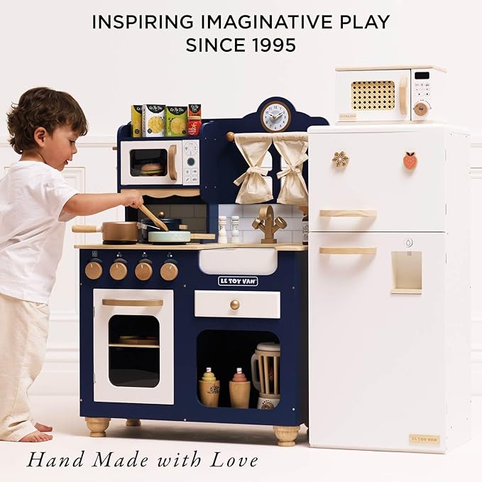 Le Toy Van Oxford Deluxe Toy Kitchen Premium Wooden Toys for Kids Ages 3 Years & Up, Oxford Deluxe Kitchen