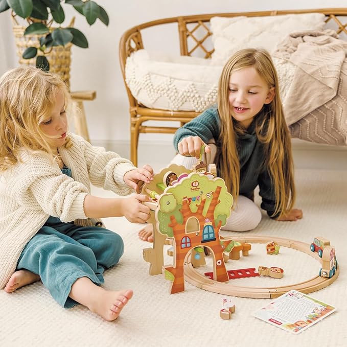 Tree House Play World | 2+ Years | Size 20" x 16.5" x 11.5" | Hand-Eye Coordination | 31 Piece Set | Playtales Included | Play World Collection |