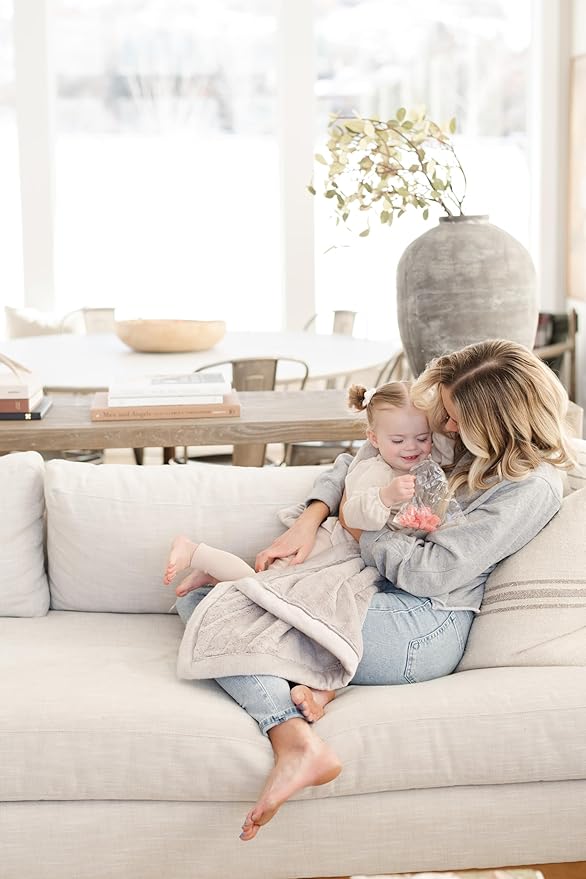 SARANONI Luxury Receiving Blankets for Babies | Ultra-Soft Lush and Boutique Quality Baby Blanket | Feather - 40” x 30”