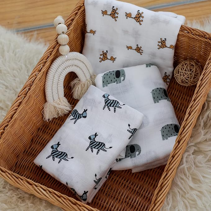 GLLQUEN BABY Receiving Blanket Boy Cotton Muslin Swaddle Blankets Girl Newborn Squares Breathable & Soft Thin Baby Blankets Cloths Double Absorbent Infant Swaddling Wrap - 6 Pack (Giraffe)
