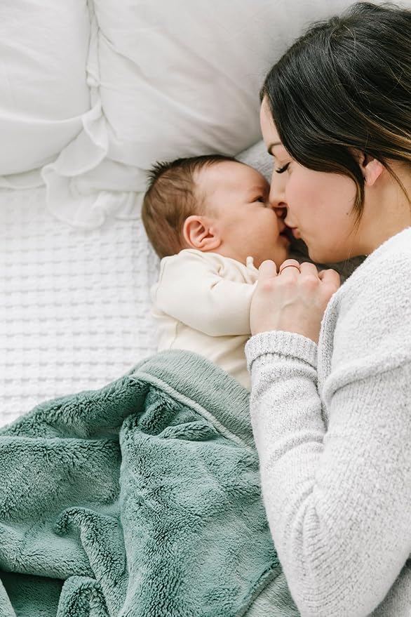 SARANONI Luxury Receiving Blankets for Babies | Ultra-Soft Lush and Boutique Quality Baby Blanket | Eucalyptus - 40” x 30”