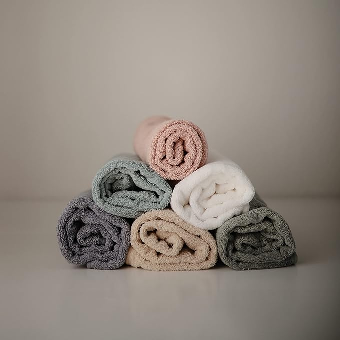 mushie Baby Hooded Towel | Organic Cotton (Gray)