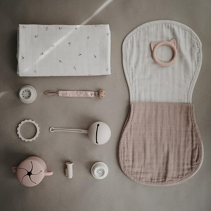 mushie Muslin Baby Burp Cloths | 100% Organic Cotton, Set of 2 (Blush/Fog)