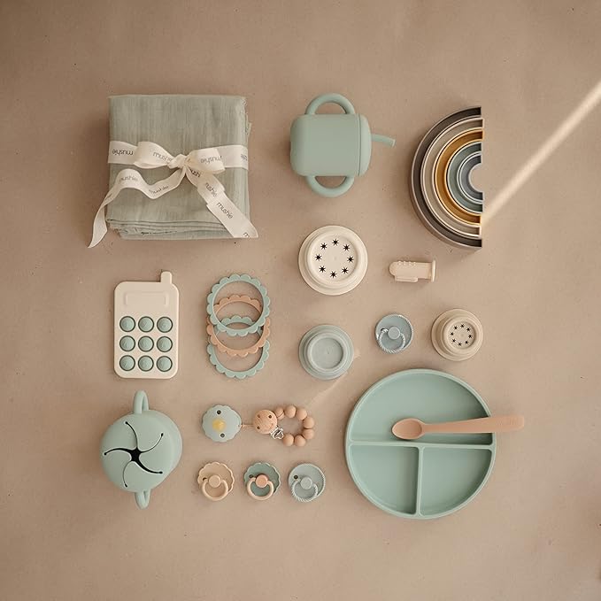 FRIGG Daisy Natural Rubber Baby Pacifier | Made in Denmark | BPA-Free (Willow/Croissant, 6-18 Months) 2-Pack