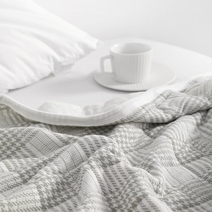 NTBAY Jersey Cotton Quilted Toddler Blanket, Breathable and Warm for Boys and Girls Baby Blanket, 30x40 Inches, Grey Grid