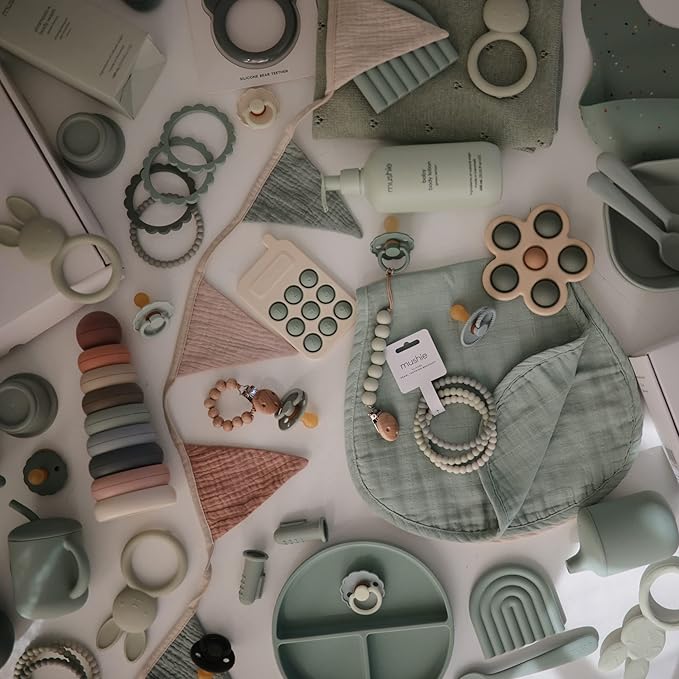 FRIGG Daisy Natural Rubber Baby Pacifier | Made in Denmark | BPA-Free (Dusty Rose/Lily Pad, 6-18 Months) 2-Pack