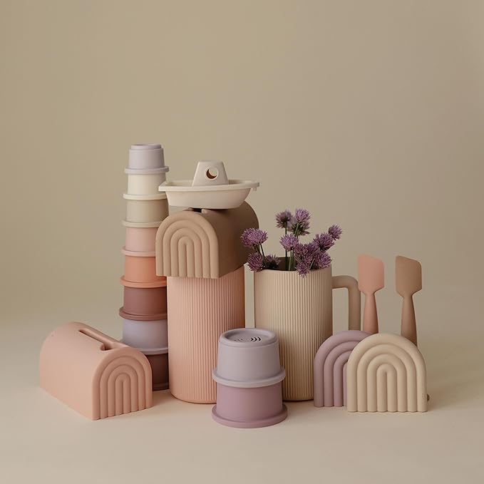 mushie Baby Bath Rinse Cup | 100% Food Grade Silicone | Shampoo & Body Washing Rinser Cup For Kids (Blush)