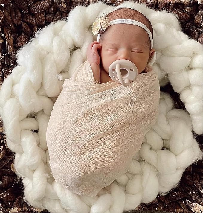 Lee Lee and Me Paci - Sand Color - 100% Medical Grade Silicone Pacifier Breast-Like Nipple Design for Better Latch - Size 0-18 Months