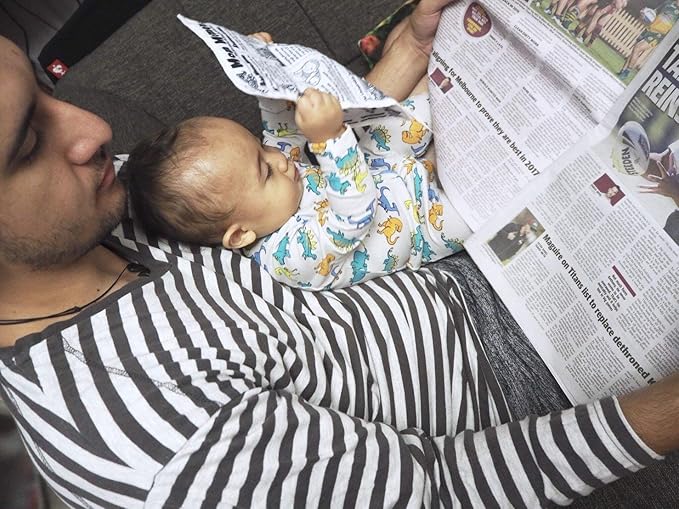 People Brain Builders: Baby Newspaper - Crinkly Baby Toy