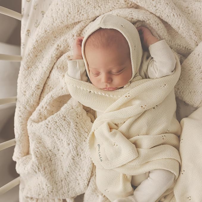 Organic Baby Blanket + Hat Gift Set - 100% Soft Luxury Cotton Unisex Receiving Swaddle Blanket + Bonnett Registry for Newborns & Infants (Butter Cream + Hat)