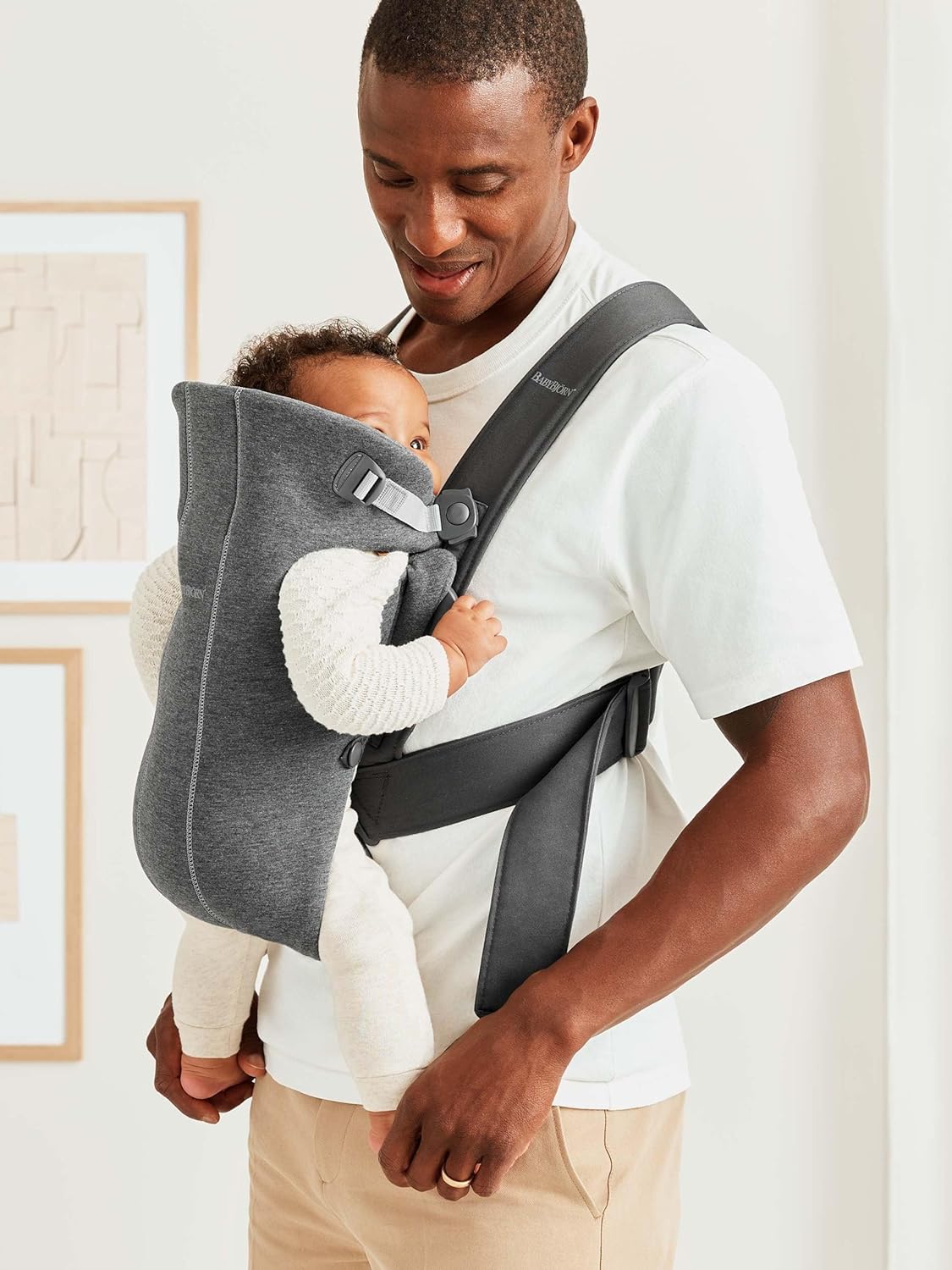 BabyBjörn Baby Carrier Mini, Dark Gray, 3D Jersey Infant Carrier (7-25 lbs), Ergonomic, Easy-to-Use