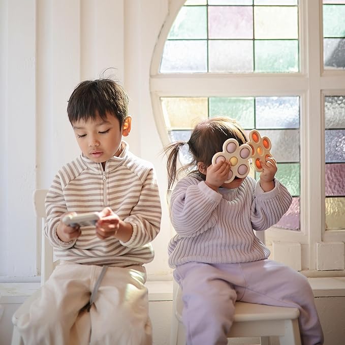 mushie Flower Press Toy (Soft Lilac/Daffodil/Ivory)