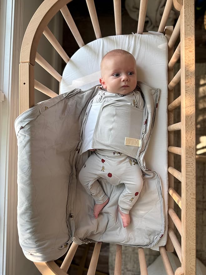 GUNAMUNA Swaddle Wrap for Newborns – Arms In or Out, Easy Diaper Changes with WONDERZiP, Soft Sleep Sack, 2.5 TOG