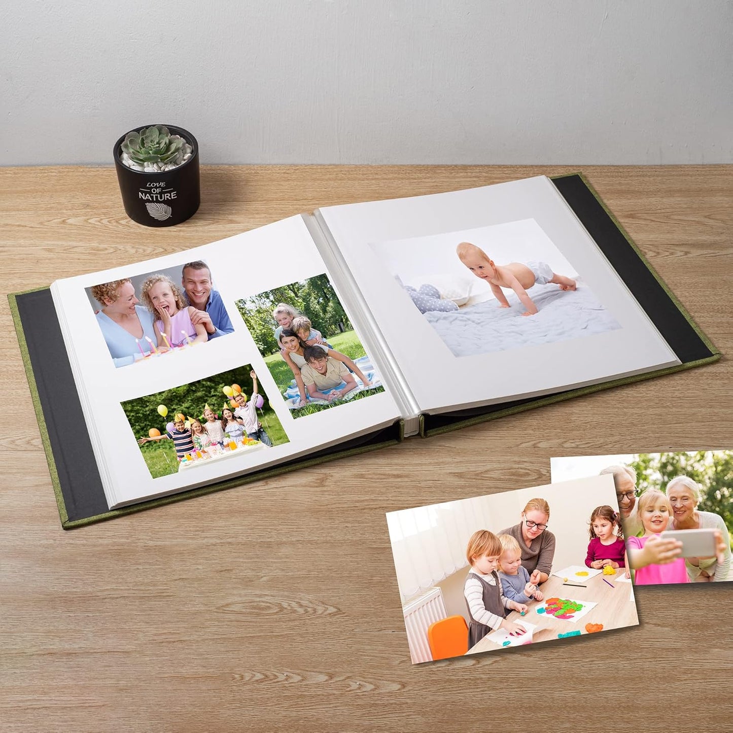 Large Photo Album Self Adhesive Scrapbook Album for 4×6 5×7 8×10 Pictures DIY Magnetic Linen Cover Album 40 Pages for Family Wedding Gifts with Metal Pen and Plastic Board