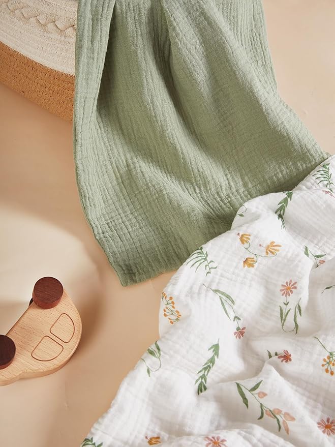 TILLYOU Muslin Hooded Baby Towels for Newborn 2 Pack, 32x32Inch Soft Baby Bath Towel Highly Absorbent for Newborn and Infant, Essential for Newborn Care, Daisy