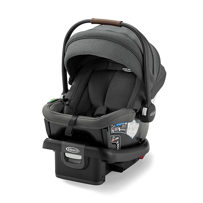 Graco Gomax Infant Car Seat, Ace, Lightweight, Reclining Rear Facing Car Seat Installs with or Without a Base