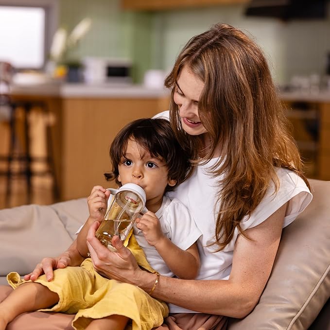Pigeon Natural Weaning Silicone Sipper Conversion Kit - Smooth Toddler Transition Set | Includes Soft Sipper, Weighted Straws, and Cleaning Brushes | Ideal for Ages 12 Months+