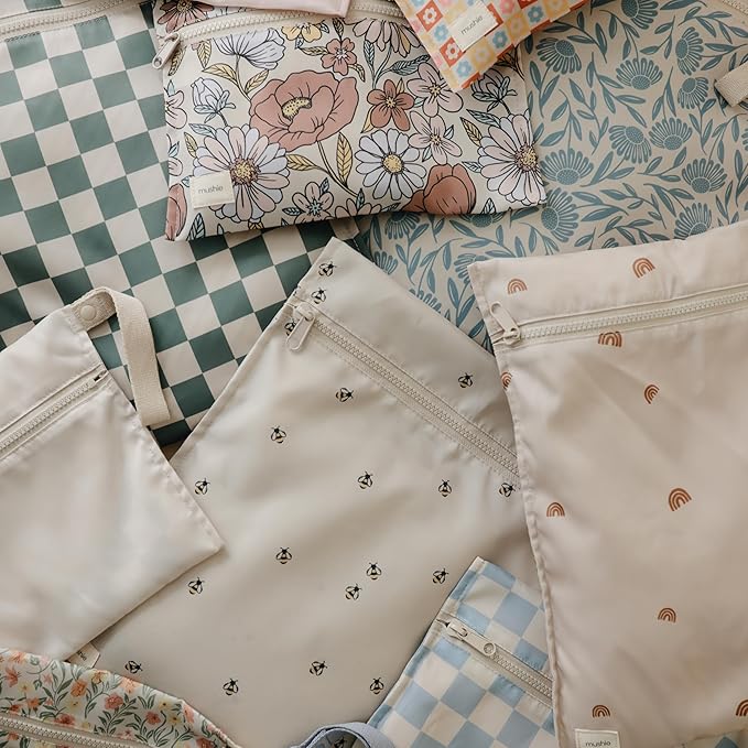 mushie Water Resistant Wet Bags | Large & Small Reusable Storage Bag for Baby Items and Travel | Zippered Pockets with Handle | Machine Washable, Set of 2 (Retro Flowers)