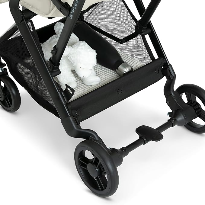 Delta Children Icon Ultra Compact Lightweight Everyday & Travel Stroller - One-Hand Fold - Only 15.6 Pounds - Fits in Overhead Compartments - Greenguard Gold Certified - Multi-Position Recline, Cream