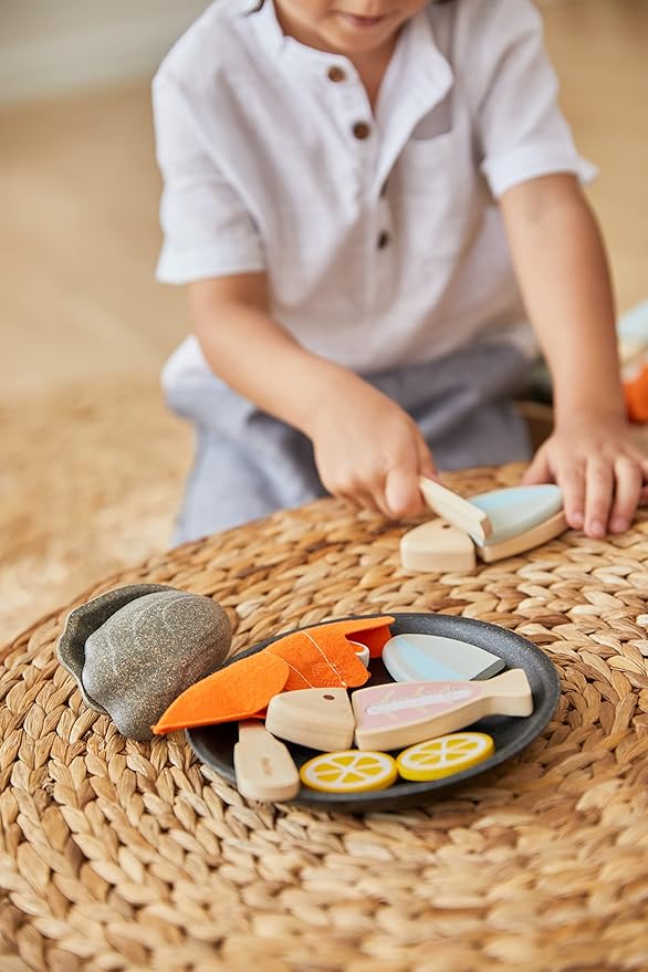 PlanToys® Wooden Pretend Play Seafood Platter Food Toy for Kids | Includes Fish, Prawn, Oyster, Knives & More | Montessori Role Play Kitchen Toy for Imaginative Learning