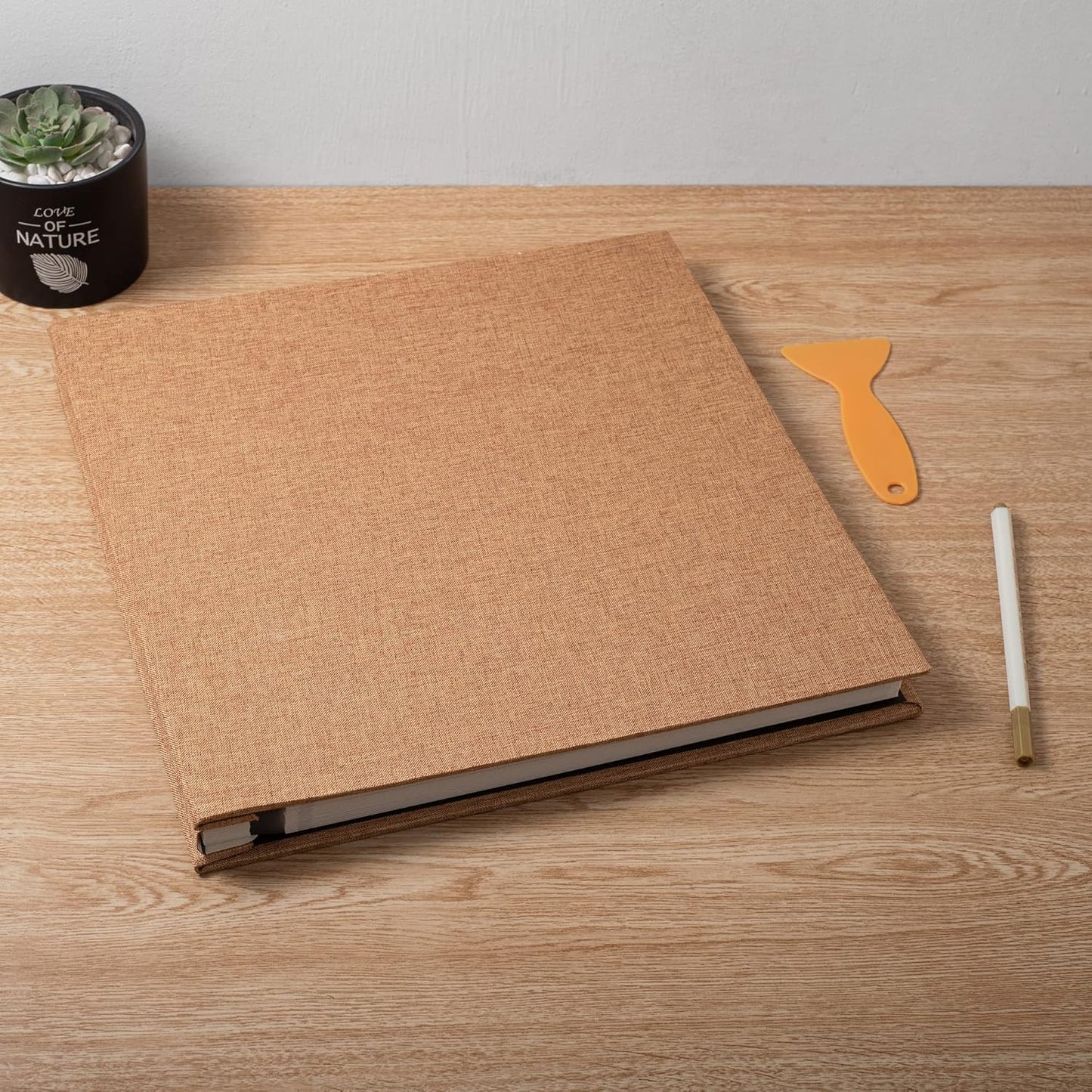 Large Photo Album Self Adhesive Scrapbook Album for 4×6 5×7 8×10 Pictures DIY Magnetic Linen Cover Album 60 Pages for Family Wedding Gifts with Metal Pen and Plastic Board