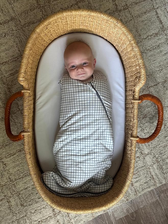 GUNAMUNA Swaddle Wrap for Newborns – Arms In or Out, Easy Diaper Changes with WONDERZiP, Soft Sleep Sack, 1.0 TOG