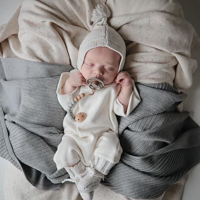 FRIGG Rope Natural Rubber Baby Pacifier | Made in Denmark | BPA-Free (French Gray/Silver Gray, 6-18 Months)