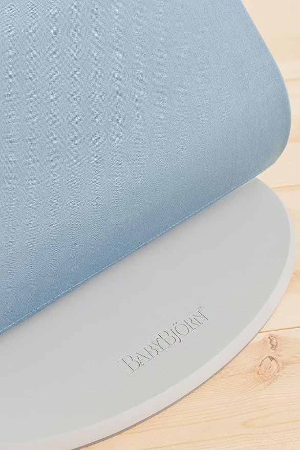 BabyBjörn Bouncer Bliss, Cotton, Petal Quilt, Blue