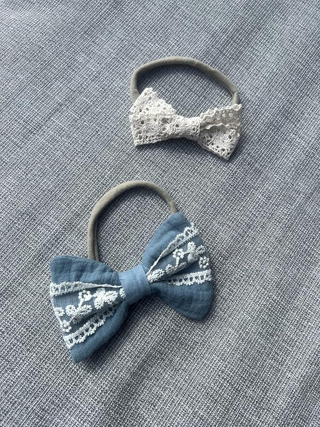 Baby Girl Gift Set, Muslin BoHo Bib with Lace and Matching Bows, Absorbent Cotton Adjustable Bib for Newborn Infant Toddler